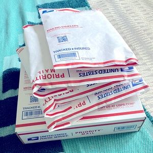 Make An Offer! Shipping Daily 📦📬